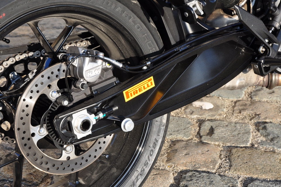 Étrier De Frein Avant Droit Pour KTM 790 Duke 2023 - Occasion, Bon état, Fonctionnel