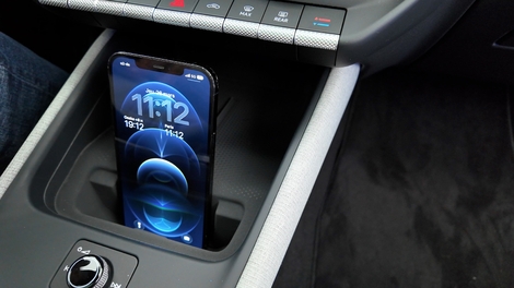 Bien vu cet emplacement pour le téléphone.