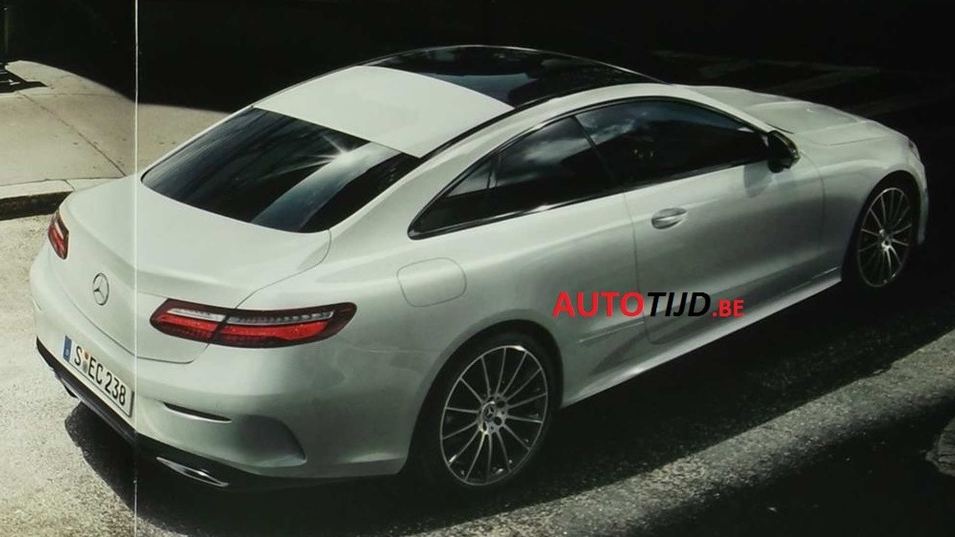 La Mercedes Classe E Coupe En Fuite