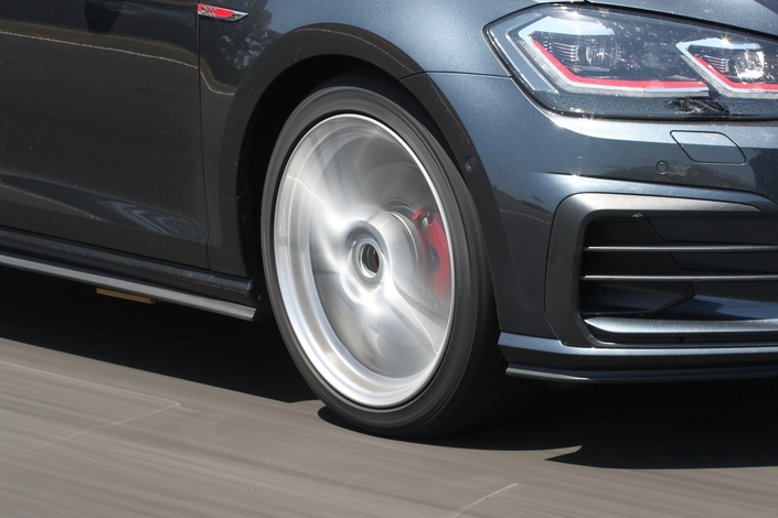 Pneus été - Le test 2020 du TCS : les Michelin au top, deux modèles à éviter