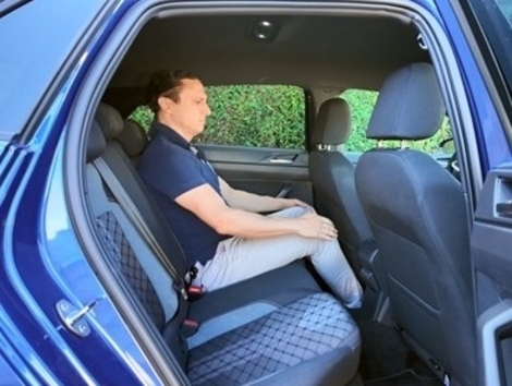 La Polo réserve plus de place, mais également des prises USB-C dès la finition Style.