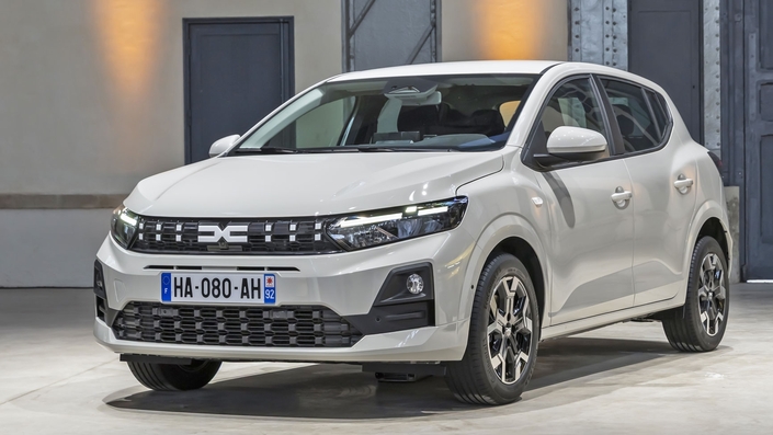 Autos à prix attractifs, motorisations de plus en plus efficientes, des nouveautés électriques en préparation, Dacia poursuit son essor.