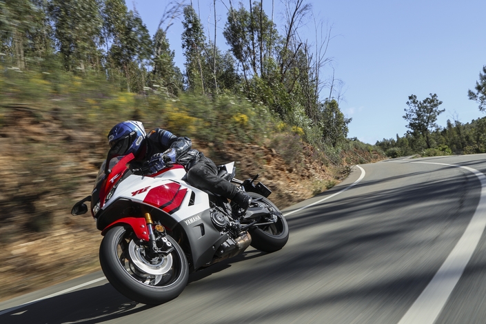 Yamaha R7 2026 : R comme plus Radicale