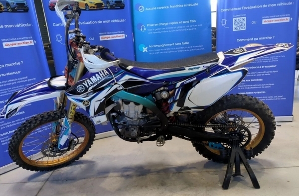 Yamaha 450 YZF (lot n° 8)