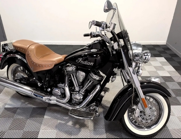 Indian Motorcycle Chief 2016 (lot n° 20)