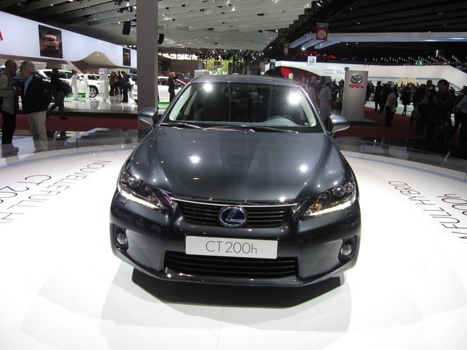 Guide d'achat en live : les autos hybrides que vous pouvez voir pendant le Mondial de Paris 2010