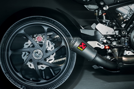 KTM 1390 Super Duke RR Track : la bête ne fait plus aucun compromis