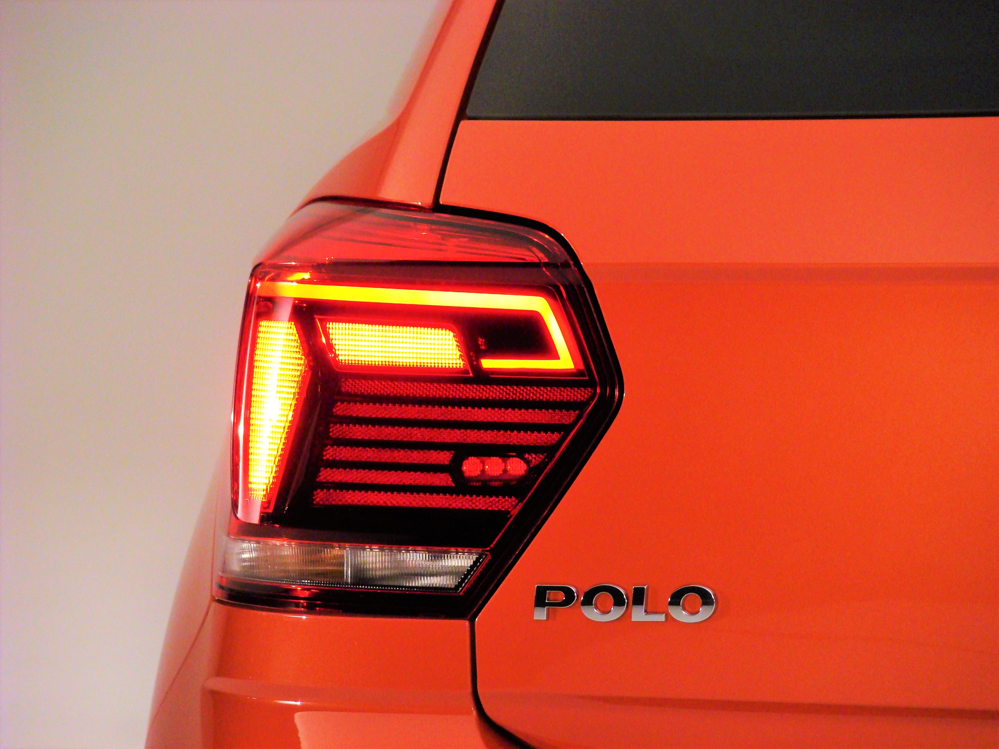 S0-presentation-video-volkswagen-polo-20