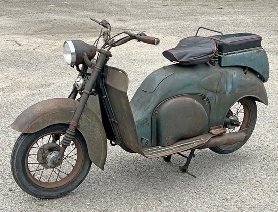 Scooter Iso 125 cm3 1954 (lot n° 32)