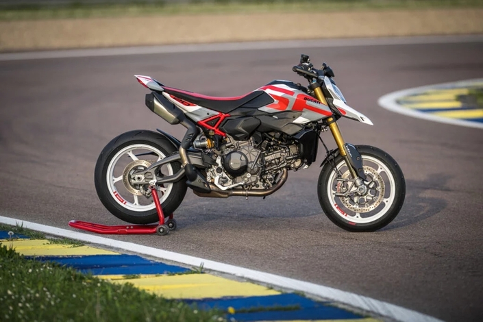 Ducati Hypermotard V2 : le plaisir brut à prix d’or