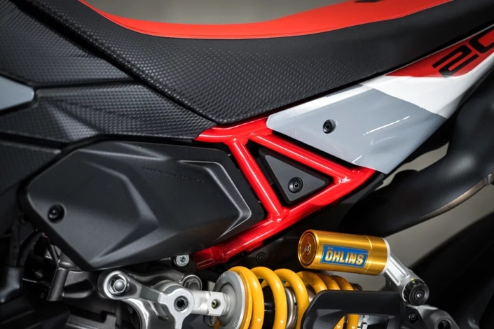 Ducati Hypermotard V2 : le plaisir brut à prix d’or