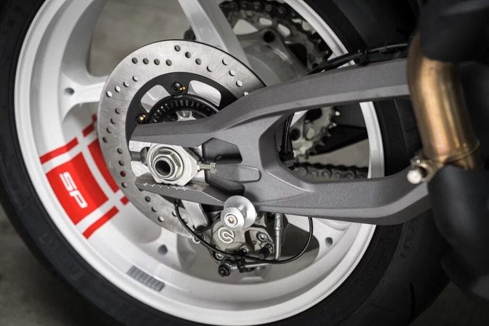 Ducati Hypermotard V2 : le plaisir brut à prix d’or