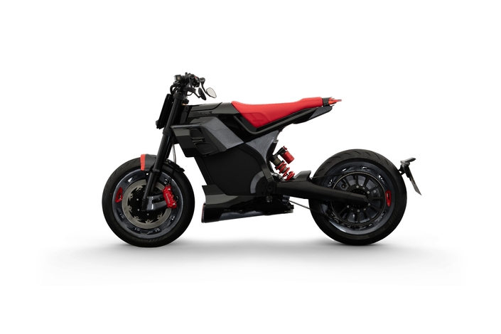 Brabus se met à la moto électrique et choisit une marque française