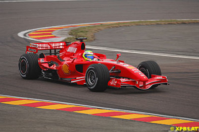 Formule 1 - Ferrari: Comparez la F2007 et la F2008, en statique et sur la piste