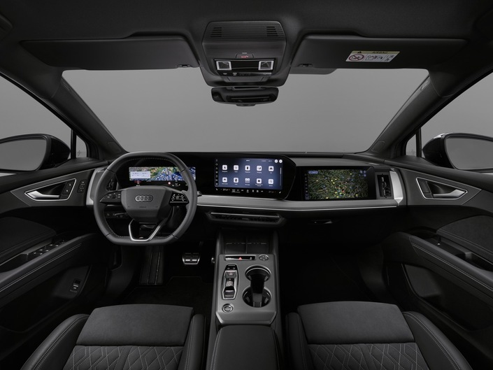 L'écran de 12 pouces faisant face au passager est optionnel.