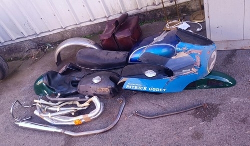 Lot de pièces Norton (lot n° 13)