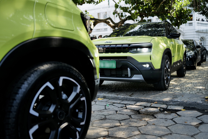 Surprise : Jeep présente son petit SUV Avenger restylé pendant un festival au Brésil