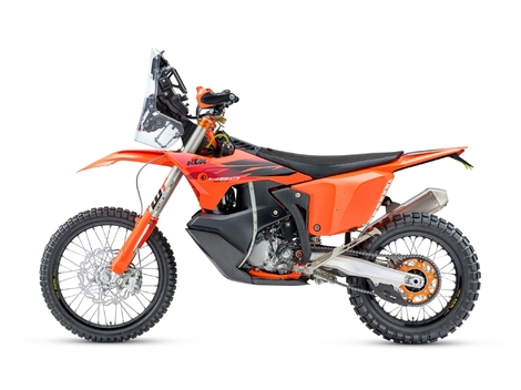 Seulement 100 exemplaires au monde : KTM lance sa 450 Rally Replica 2027, la reine du Dakar accessible à tous