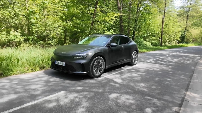 Nous avons obtenu une consommation moyenne de 17 kWh/100 km sur notre essai. C'est proche des 16,7 kWh WLTP de la fiche technique.