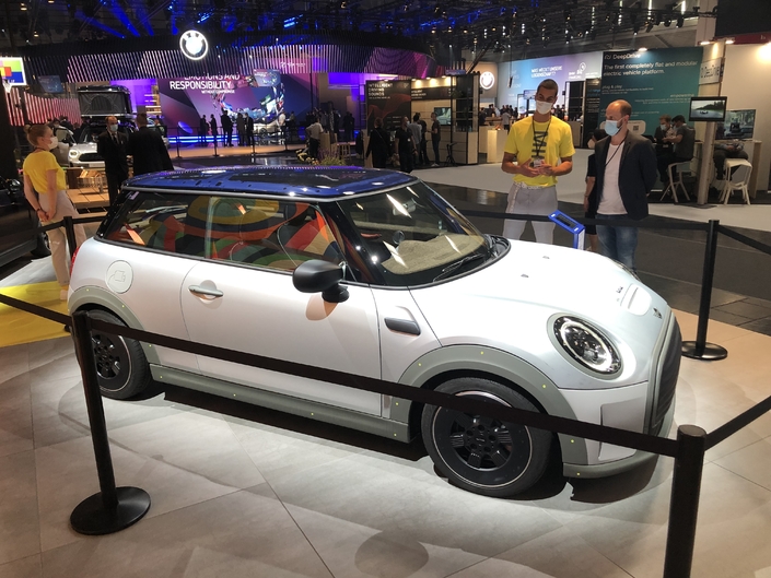 Mini Strip : à l'état brut - En direct du Salon de Munich 2021