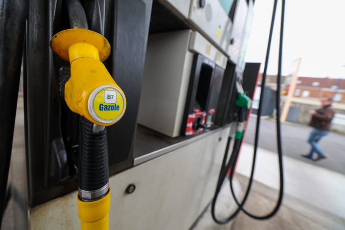 Le gazole va bénéficier durant les week-ends de mai (1er, 8 et Ascension) d’une ristourne supplémentaire de 16 centimes par litre.
