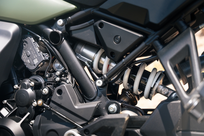 La CF Moto 1000 MT-X est un trail puissant, complet et ambitieux, mais est-il capable de rivaliser avec les Européennes et les Japonaises ?