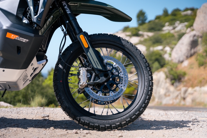 La CF Moto 1000 MT-X est un trail puissant, complet et ambitieux, mais est-il capable de rivaliser avec les Européennes et les Japonaises ?