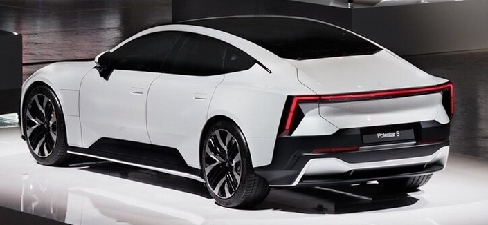 Essai Polestar 5 : l'alternative crédible à la Porsche Taycan ?