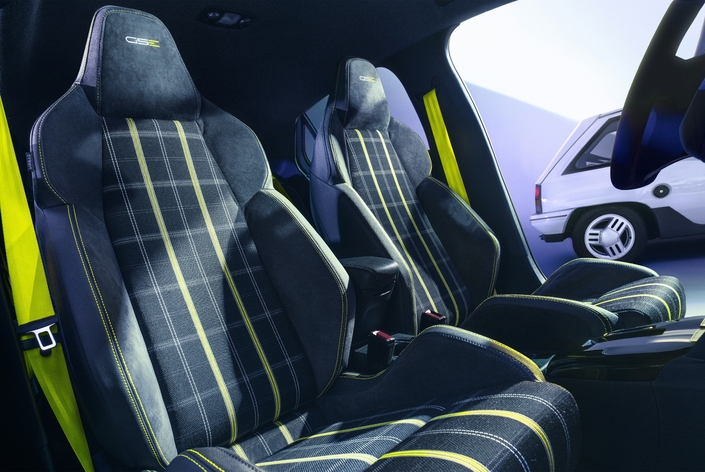 Opel a particulièrement soigné les sièges de sa Corsa GSE.
