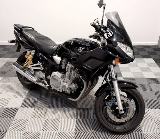 Yamaha XJR 1300 cm3 2004 (lot n° 90)