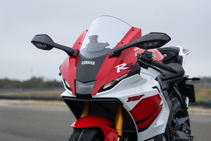 La nouvelle génération de la sportive Yamaha R7 arrive en France