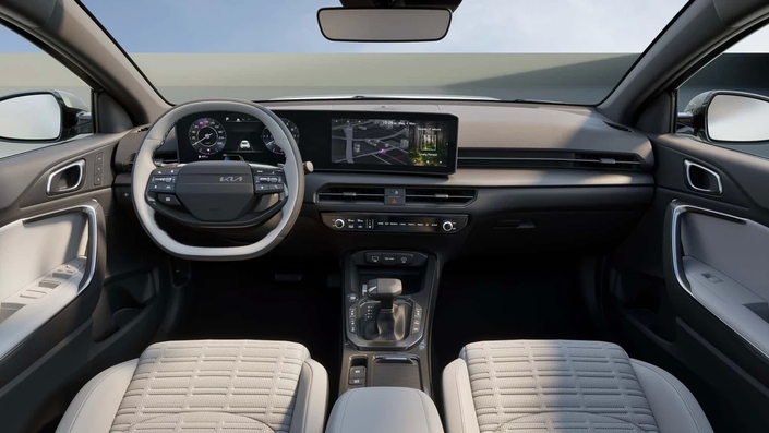 Faire évoluer l’intérieur d’une voiture est coûteux, pourtant Kia a mis le budget pour sa XCeed.