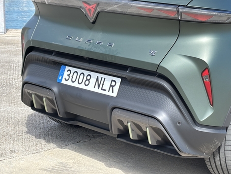 Le faux diffuseur fait partie de la panoplie de cette Cupra VZ