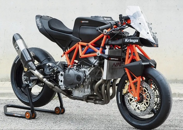 La Morlaco intègre un moteur de Honda CBR bien traditionnel.