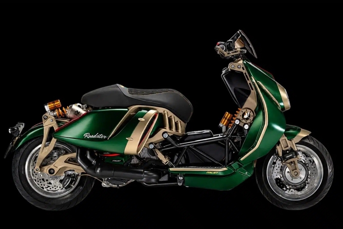 La « Founders Edition » du Roadster 400 rapporte gros à Italjet