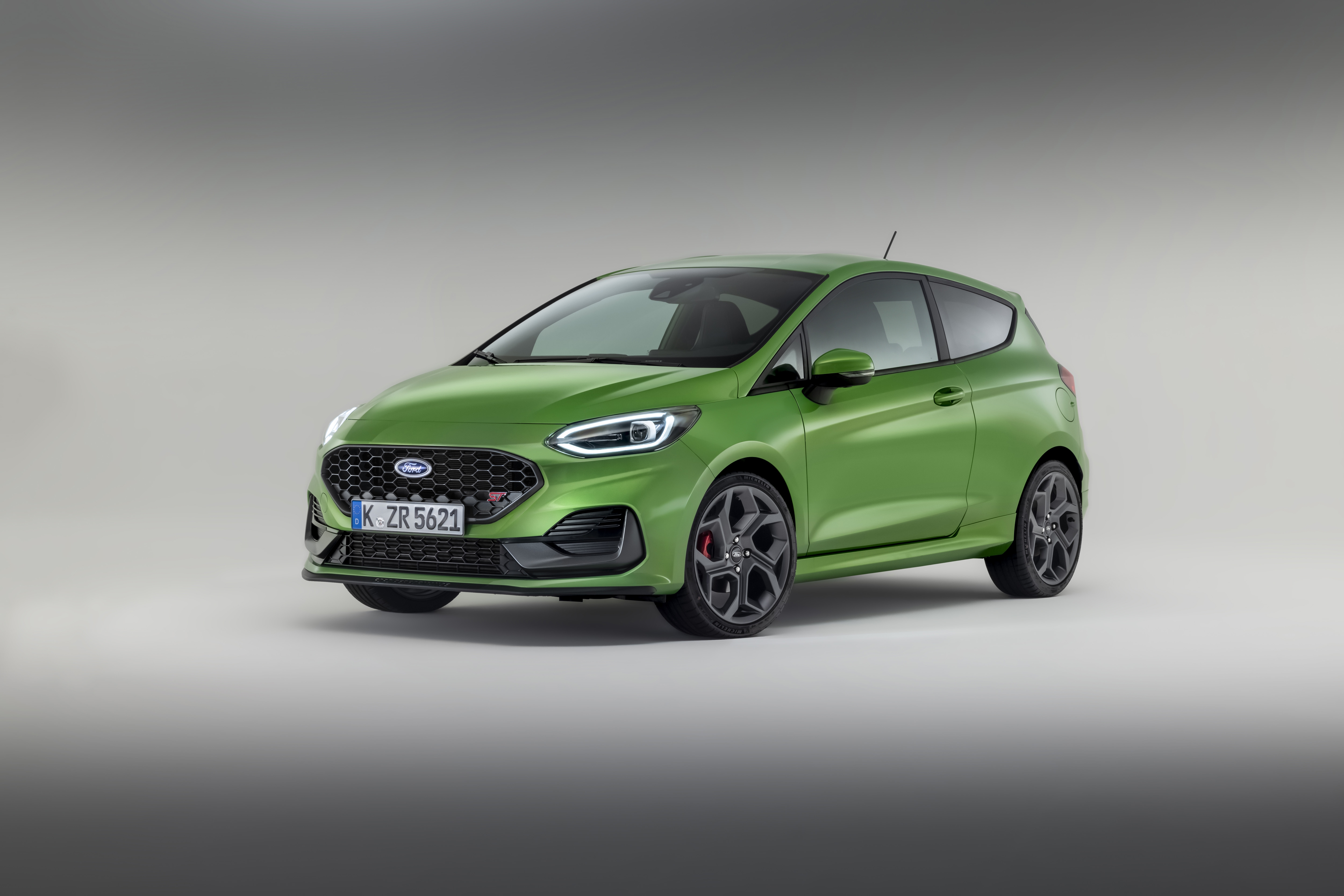 https://images.caradisiac.com/images/2/0/0/2/192002/S0-ford-devoile-la-fiesta-restylee-690423.jpg