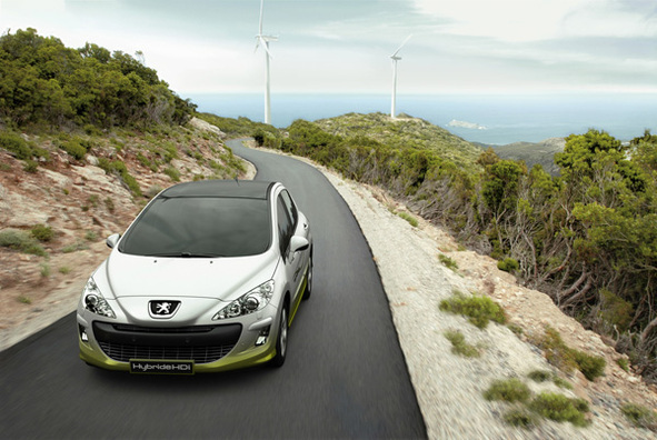 Salon de Francfort : la Peugeot 308 aura sa version hybride