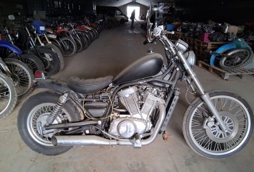 Suzuki 750 cm3 Intuder (lot n° 3)