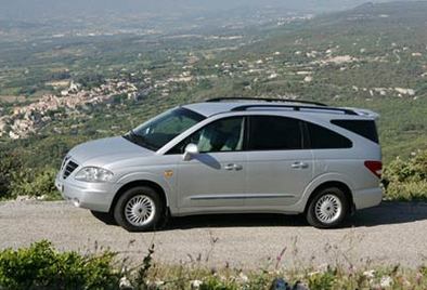 Essai - Ssang Yong Rodius : le colosse à prix mini