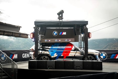Un XM transformé en scène mobile pour DJ par BMW