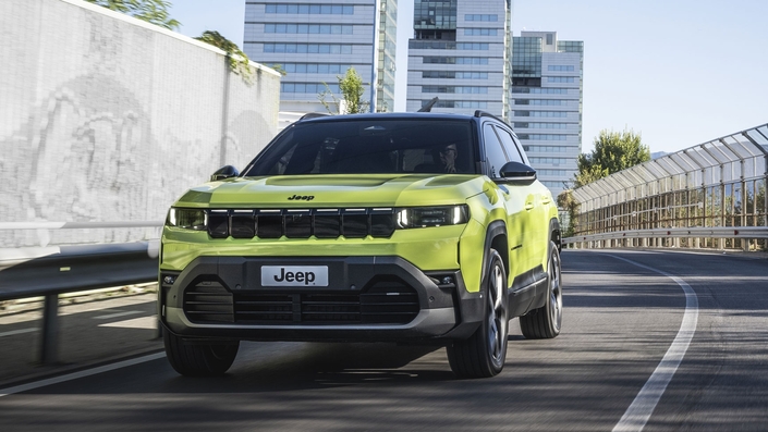 La troisième génération du Jeep Compass change du tout au tout et devient encore plus désirable. Pour tout connaître de ce modèle, voici son guide d’achat.