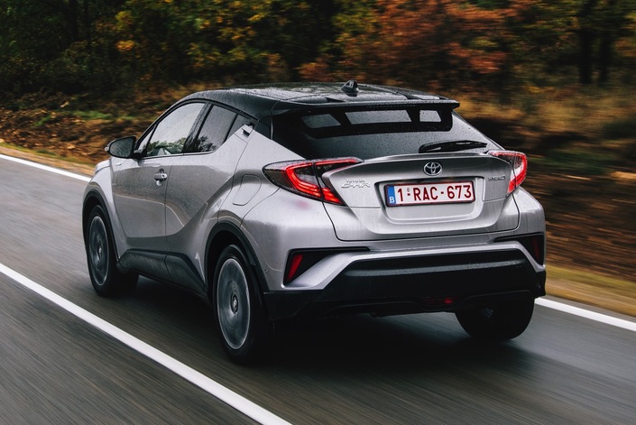 Toyota C-HR : désormais uniquement hybride