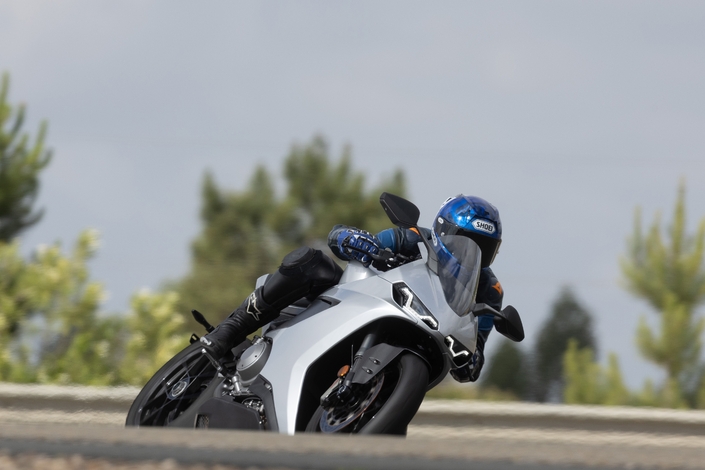 Norton Manx R : l’exclusivité technologique au service des sensations
