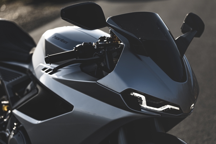 Norton Manx R : l’exclusivité technologique au service des sensations