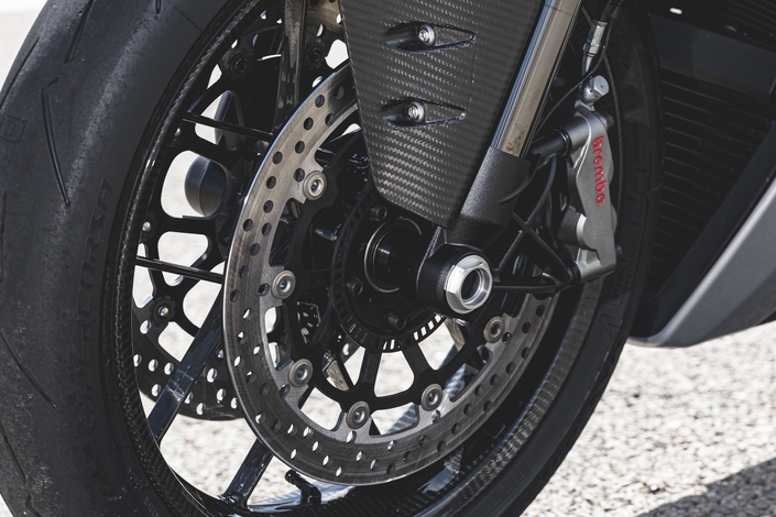 Norton Manx R : l’exclusivité technologique au service des sensations
