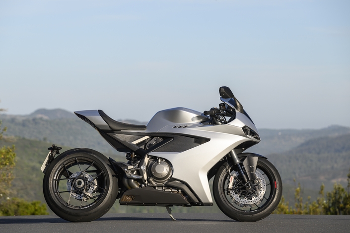 Norton Manx R : l’exclusivité technologique au service des sensations