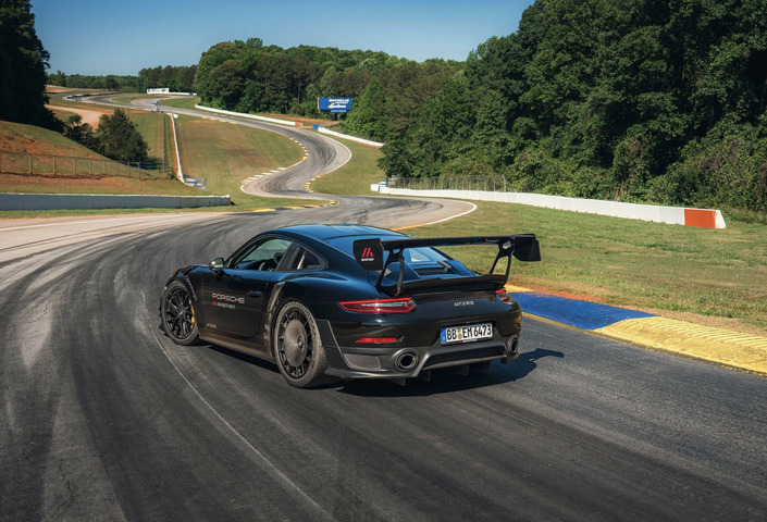 Une ancienne Porsche détrône la dernière Corvette ZR1 de 1064 chevaux sur Road Atlanta