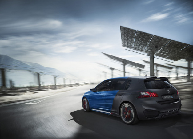 La Peugeot 308 R HYbrid en vidéo