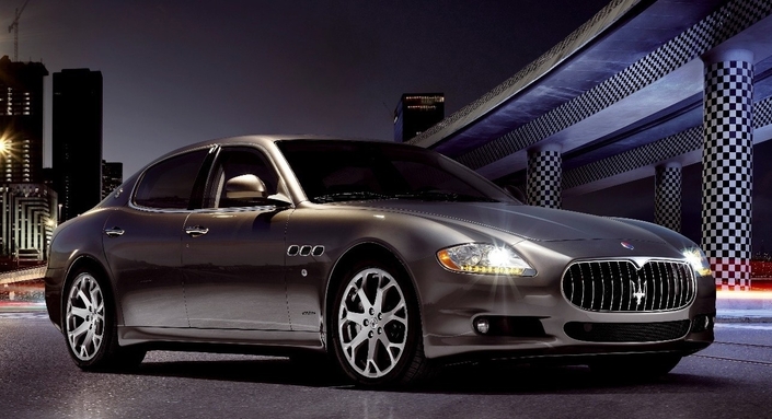 Lancée en 2003 et restylée en 2008 (comme ici), la Maserati Quattroporte V est la meilleure de toutes... et la moins chère !