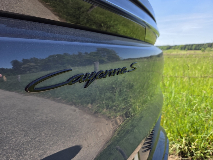 L’arrivée de la carrosserie coupé est l’occasion de compléter la gamme du Cayenne Electric avec une version S.